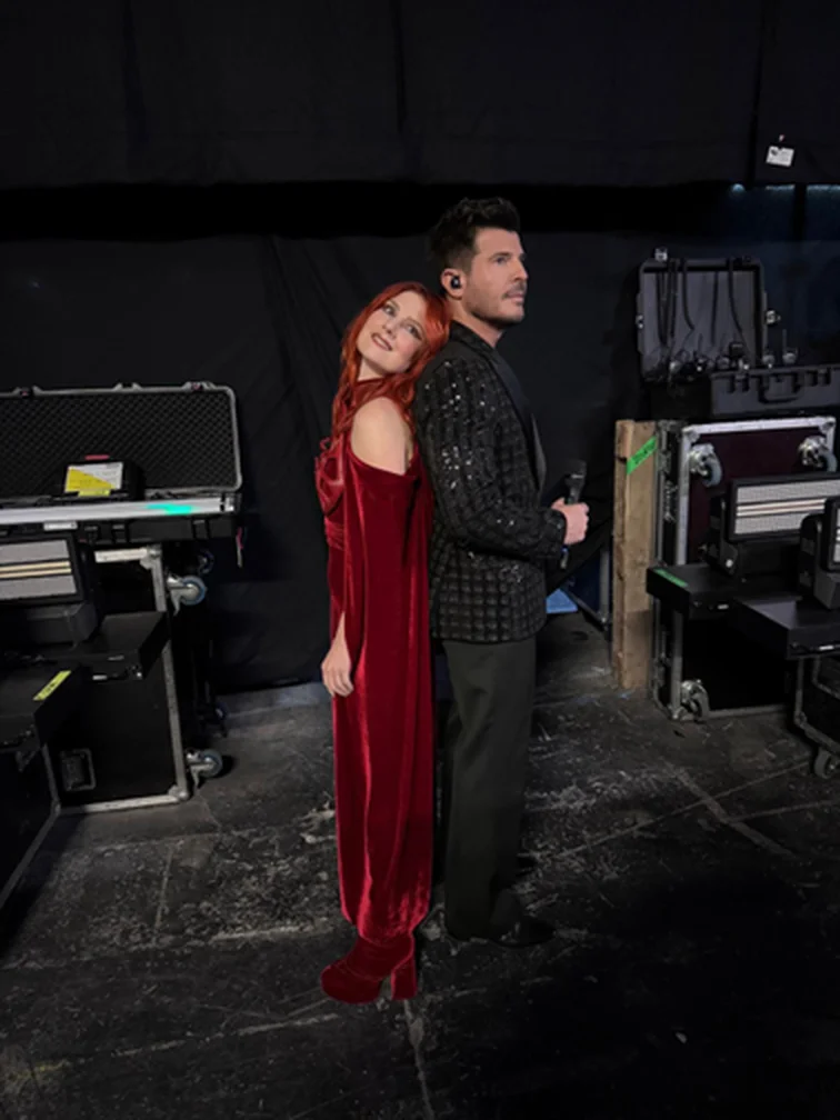 Adeline Toniutti and Vincent Niclo backstage